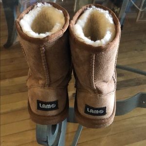 Lam Sherpa lined boots